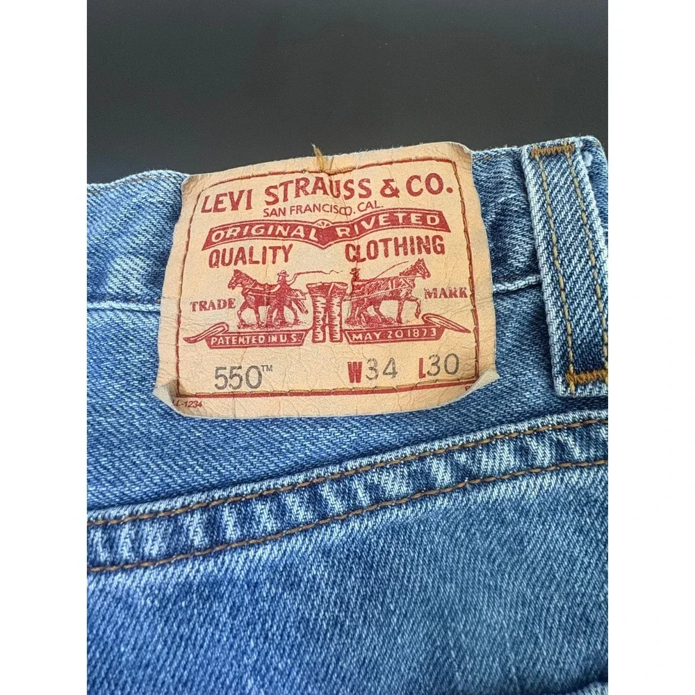 Levis levi 550